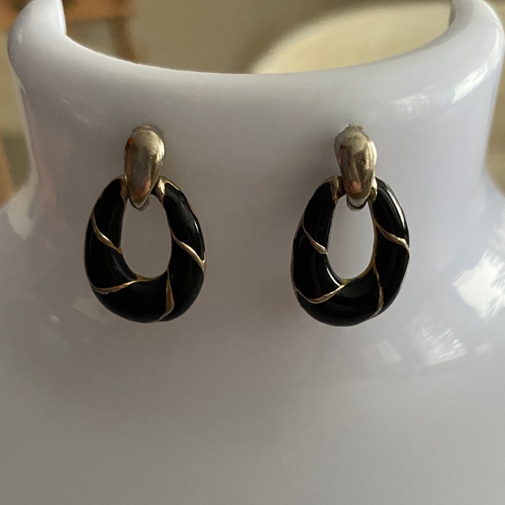 Vintage door knocker style Black and Gold Swirl pierced Earrings